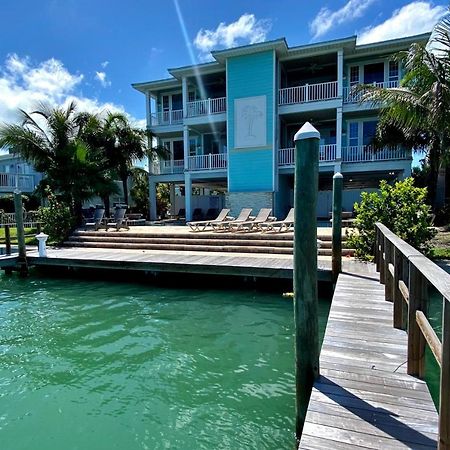 Treasure Trove Black Pearl St. Pete Beach Exterior photo